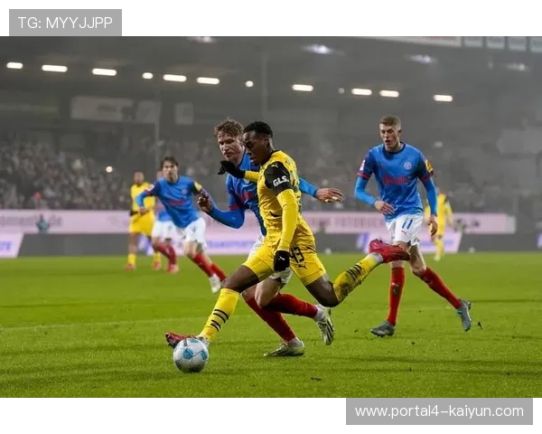 德甲赛季收官：球迷感谢仪式举行