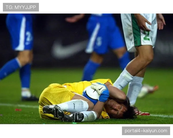 官方：加的斯主力门将莱德斯马韧带受伤，赛季报销