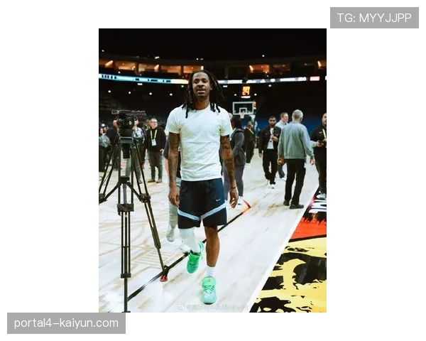 报道:NBA在孟菲斯举办大型青少年篮球训练营,莫兰特到场指导 报道:NBA在孟菲斯举办大型青少年篮球训练营,莫兰特到场指导